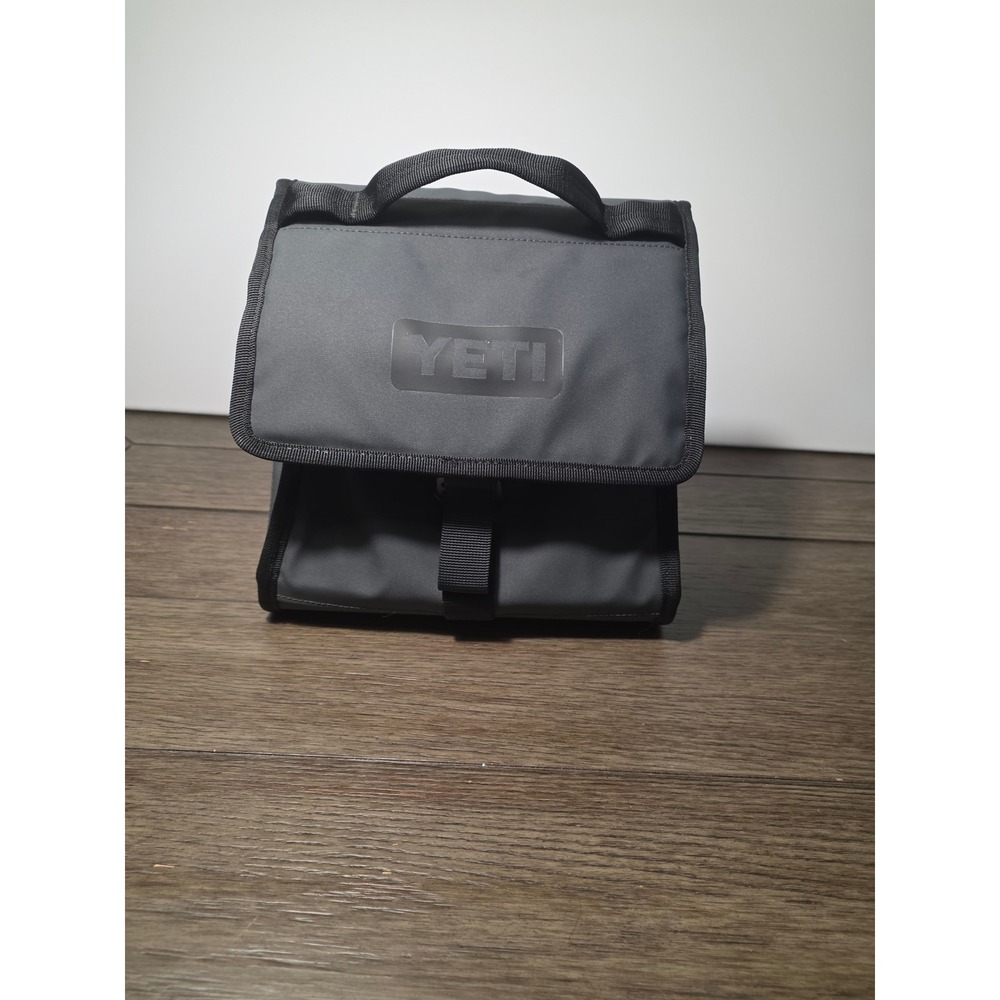 YETI Daytrip Lunch Bag Charcoal Gray Insulated Fold and Go Cooler Bag